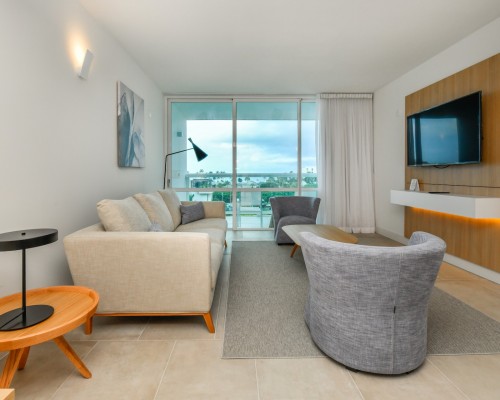 Acqua condo 240