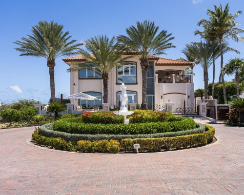 L.G. Smith Boulevard 456 – Aruba’s Premier Oceanfront Estate
