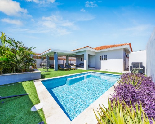 4 Bedroom Villa in Noord Aruba - Sero Pela