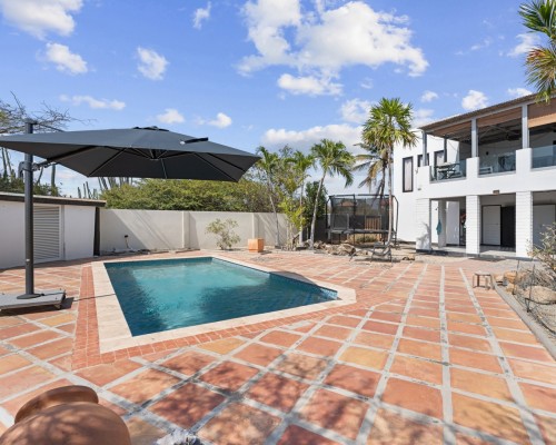 Paradera 225 – Peaceful Island Living with Panoramic Views