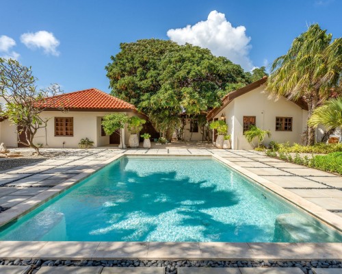 Opal 16 - High-Potential Property in Noord - Incl 2 Apartments