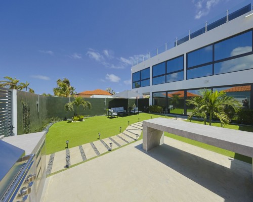 The Daher Residence Luxury Townhouse Unit 14, Opal Noord