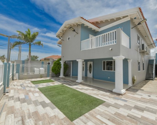 Aruba Countryside Opportunity | Solid Home + Expansion Potential Aruba Countryside Opportunity | Solid Home + Expansion Potential