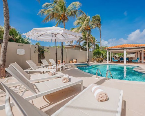 Luxury Renovated Villa Steps from the Ocean | L.G. Smith Blvd 532 C Luxury Renovated Villa Steps from the Ocean | L.G. Smith Blvd 532 C